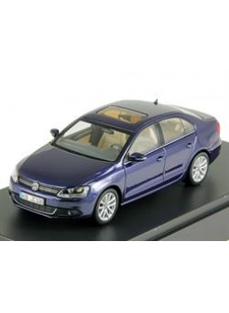 Модель автомобиля "Volkswagen Jetta 1:43", синий