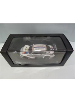 Модель автомобиля "BMW M3 DTM 1:43", белый