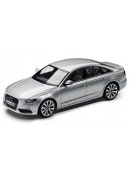 Модель автомобиля "Audi A6 1:43", серебристый