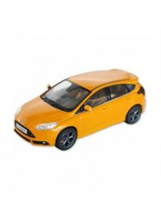 Модель автомобиля "Ford focus st 1:43", жёлтый