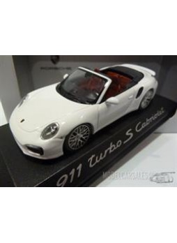 Модель автомобиля "Porsche 911 (991) Turbo S Cabriolet 1:43", белый