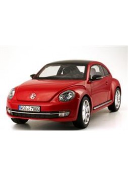 Модель автомобиля "Volkswagen Beetle (2011) 1:18", красный