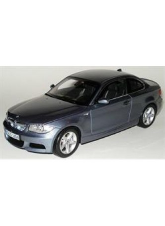 Модель автомобиля "BMW 1er Coupe (E82) 1:18", синий