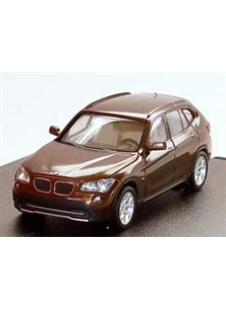Модель автомобиля "BMW X1 (E84) 1:87", коричневый