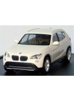 Модель автомобиля "BMW X1 (E84) 1:87", белый
